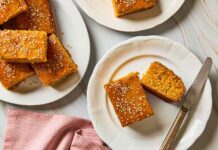 Кукурудзяний хліб з гочуджаном і зеленою цибулею: американський комфорт поєднується з корейською історією