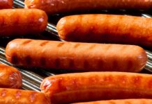 A melhor maneira de grelhar um cachorro-quente: o método de corte em espiral