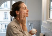 Почему сушка лица может испортить ваш ежедневный уход за кожей