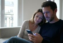 Why do social media couples feel their real life relationship has failed